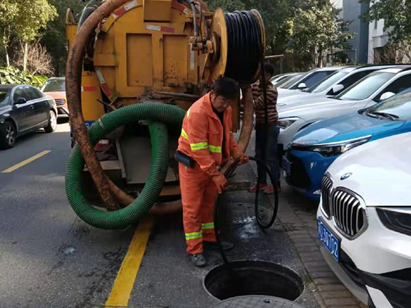 班玛排污管道清淤